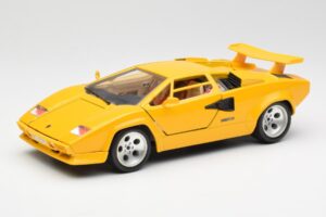 Lamborghini Countach Rumen Bburago 1:18 3037 Kovina
