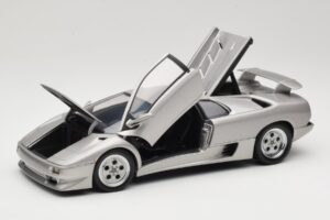 Lamborghini Diablo Srebrn AUTOart 1:18 70071 Kovina – slika 2 od 8