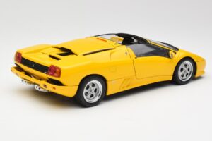 Lamborghini Diablo Roadster Rumen AUTOart 1:18 70092 Kovina – slika 3 od 8