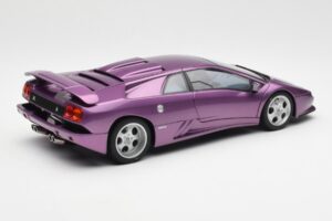 Lamborghini Diablo SE30 Jota Metallic Vijolična AUTOart 1:18 79142 Kompozit – slika 3 od 8