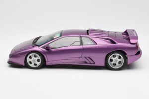 Lamborghini Diablo SE30 Jota Metallic Vijolična AUTOart 1:18 79142 Kompozit – slika 4 od 8