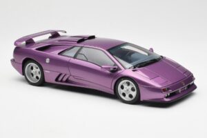 Lamborghini Diablo SE30 Jota Metallic Vijolična AUTOart 1:18 79142 Kompozit – slika 6 od 8