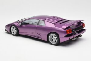 Lamborghini Diablo SE30 Jota Metallic Vijolična AUTOart 1:18 79142 Kompozit – slika 7 od 8