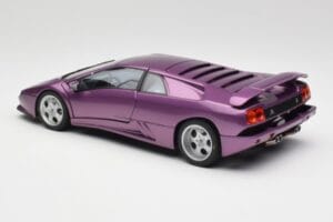 Lamborghini Diablo SE30 Anniversary Edition Metallic Vijolična AUTOart 1:18 79158 Kovina – slika 7 od 8
