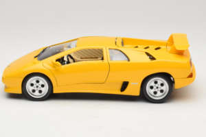 Lamborghini Diablo Rumen Bburago 1:18 3041-M2 Kovina – slika 4 od 8