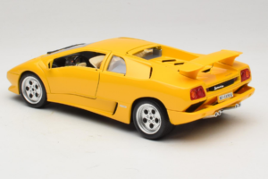 Lamborghini Diablo Rumen Bburago 1:18 3041-M2 Kovina – slika 7 od 8
