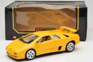 Lamborghini Diablo Rumen Bburago 1:18 3041-M2 Kovina – slika 8 od 8