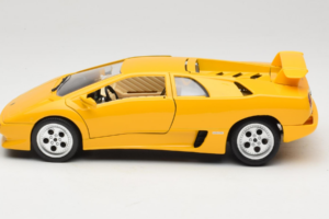 Lamborghini Diablo Rumen Bburago 1:18 3041 Kovina – slika 4 od 8