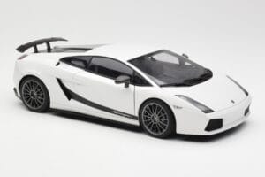 Lamborghini Gallardo Superleggera Monocerus Metallic Bel AUTOart 1:18 74585 Kovina – slika 6 od 8