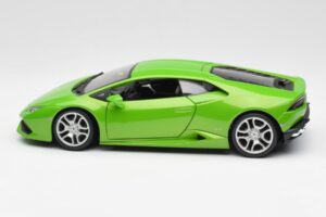 Lamborghini Huracan LP610-4 Zelena Bburago 1:18 18-11038 Kovina – slika 4 od 8