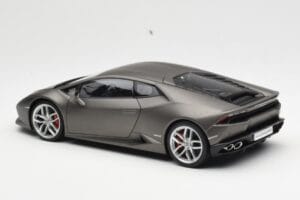 Lamborghini Huracan LP610-4 Siv AUTOart 1:18 74606 Kompozit – slika 7 od 8
