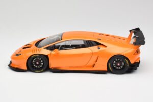 Lamborghini Huracan LP620-2 Super Trofeo Arancio Borealis Pearl Effect Oranžna AUTOart 1:18 81558 Kovina – slika 4 od 8