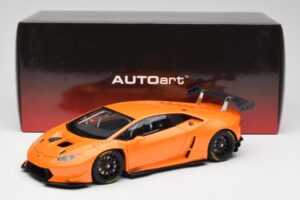 Lamborghini Huracan LP620-2 Super Trofeo Arancio Borealis Pearl Effect Oranžna AUTOart 1:18 81558 Kovina – slika 8 od 8