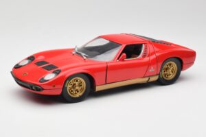 Lamborghini Miura Rdeč Anson 1:18 30302 Kovina