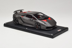 Lamborghini Sesto Elemento Matte Black MR Collection 1:18 LAMB054 Smola – slika 4 od 6