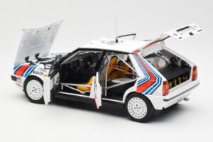 Lancia Delta HF 4WD #4 M. Alen / I. Kivimaki Martini Rally 1000 Lakes 1987 Kyosho 1:18 08960B Kovina – slika 5 od 8