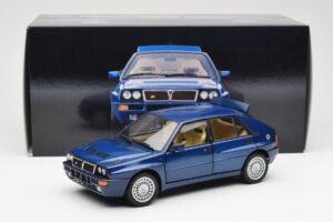 Lancia Delta HF Integrale Evo II Modra Kyosho 1:18 08341BL Kovina – slika 8 od 8