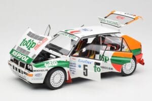 Lancia Delta HF Integrale Evo II Totip #5 A. Aghini / S. Farnocchia Rally Monte Carlo 1993 Kyosho 1:18 08348F Kovina – slika 2 od 8