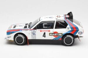 Lancia Delta S4 Martini #4 H. Toivonen / S. Cresto Rally Tour de Corse 1986 AUTOart 1:18 88620 Kovina – slika 4 od 8