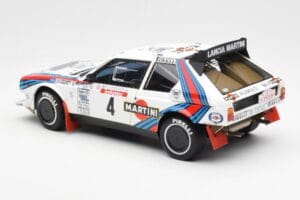 Lancia Delta S4 Martini #4 H. Toivonen / S. Cresto Rally Tour de Corse 1986 AUTOart 1:18 88620 Kovina – slika 7 od 8