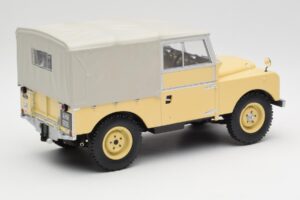 Land Rover 88 Series 1 Hard Top Svetlo Bež MCG 1:18 MCG18368 Kovina – slika 3 od 6