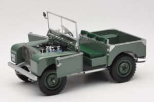 Land Rover 88 Series I Zelena Minichamps 1:18 150168900 Kovina – slika 2 od 8