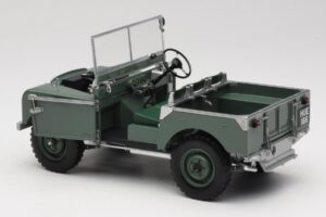 Land Rover 88 Series I Zelena Minichamps 1:18 150168900 Kovina – slika 5 od 8