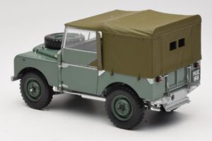 Land Rover 88 Series I Zelena Minichamps 1:18 150168900 Kovina – slika 7 od 8