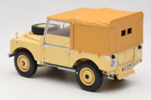 Land Rover 88 Series I RAF Beige Minichamps 1:18 150168911 Kovina – slika 7 od 8