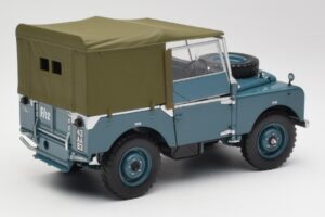 Land Rover 88 Series I Svetlo Moder Minichamps 1:18 150168907 Kovina – slika 3 od 8