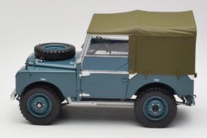Land Rover 88 Series I Svetlo Moder Minichamps 1:18 150168907 Kovina – slika 4 od 8