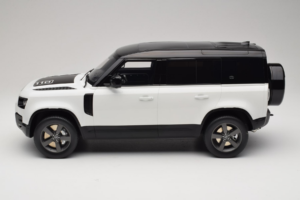 Land Rover Defender 110 L663 GT Spirit 1:12 GT554 Smola – slika 3 od 6