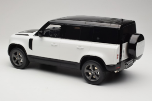 Land Rover Defender 110 L663 GT Spirit 1:12 GT554 Smola – slika 5 od 6