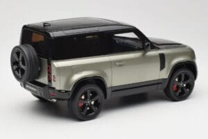 Land Rover Defender 90 HSE P400 L663 Pangea Green Metallic GT Spirit 1:18 GT517 Smola – slika 2 od 6