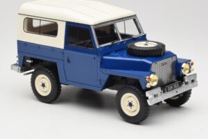 Land Rover Lightweight Series III Temno Modra BoS Models 1:18 BOS382 Smola – slika 4 od 6