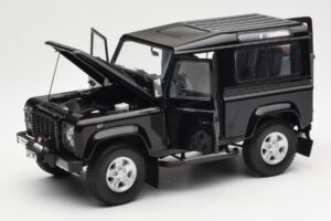 Land Rover Defender 90 Santorini Črna Metalik Kyosho 1:18 08901BK Kovina – slika 2 od 8