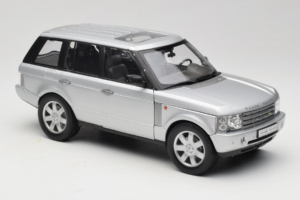 Land Rover Range Rover L322 Srebrna Welly 1:18 12536W Kovina – slika 6 od 8