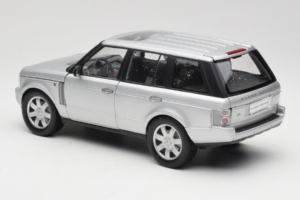 Land Rover Range Rover L322 Srebrna Welly 1:18 12536W Kovina – slika 7 od 8