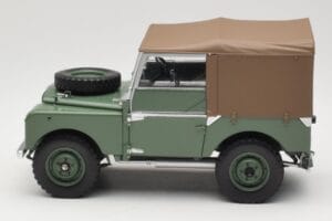 Land Rover Series 1 88 Zelena Minichamps 1:18 150168912 Kovina – slika 4 od 8