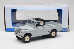 Land Rover Series II 109 Pickup Siv MCG 1:18 MCG18092 Kovina – slika 6 od 6