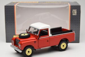 Land Rover Series I 109 Pickup Rdeč Eagle Collectibles 1:18 440500 Kovina – slika 8 od 8