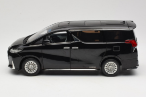 Lexus LM300h Črn Kyosho 1:18 08963BK Kovina – slika 4 od 8