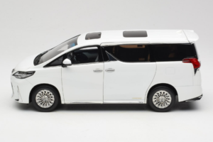 Lexus LM300h White Pearl Kyosho 1:18 08963WP Kovina – slika 4 od 8