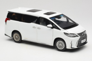 Lexus LM300h White Pearl Kyosho 1:18 08963WP Kovina – slika 6 od 8