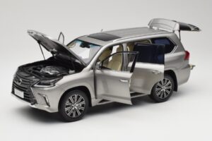 Lexus LX570 Sonic Titan Kyosho 1:18 08955T Kovina – slika 2 od 8