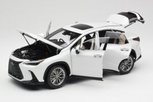 Lexus NX450h+ AZ20 Bel Kyosho 1:18 08968Q Smola – slika 2 od 8