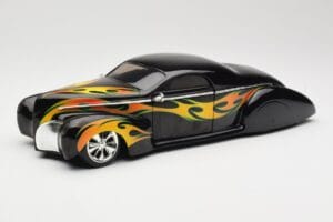 Lincoln Zephyr Scrape Custom Črn s Plameni Hot Wheels 1:18 57319 Kovina