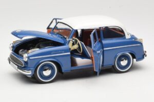 Lloyd Alexander TS #234 Modra Revell 1:18 08463 Kovina – slika 2 od 8