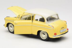 Lloyd Alexander TS Rumena Revell 1:18 08958 Kovina – slika 5 od 8