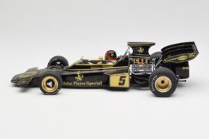 Lotus 72D #5 E. Fittipaldi John Player Special GP Spain 1972 MCG 1:18 MCG18610F Kovina – slika 5 od 6